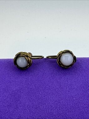 💛 Vintage Brass Knot White Glass Button Screw Back Earrings | Floral Bloom